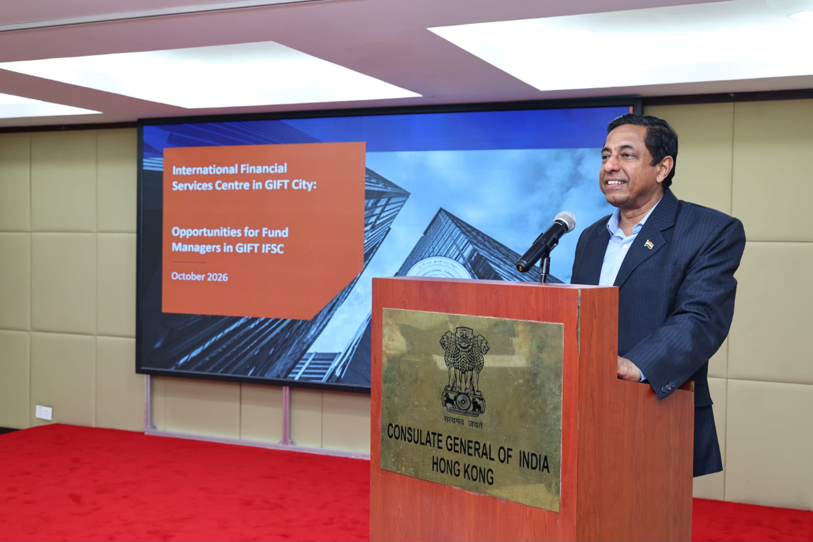The visiting delegation of IFSCA led by Chairperson Sh K Rajaraman and in partnership with ASIFMA held a Roundtable Interaction  on Asset Management Opportunities in GIFT City.