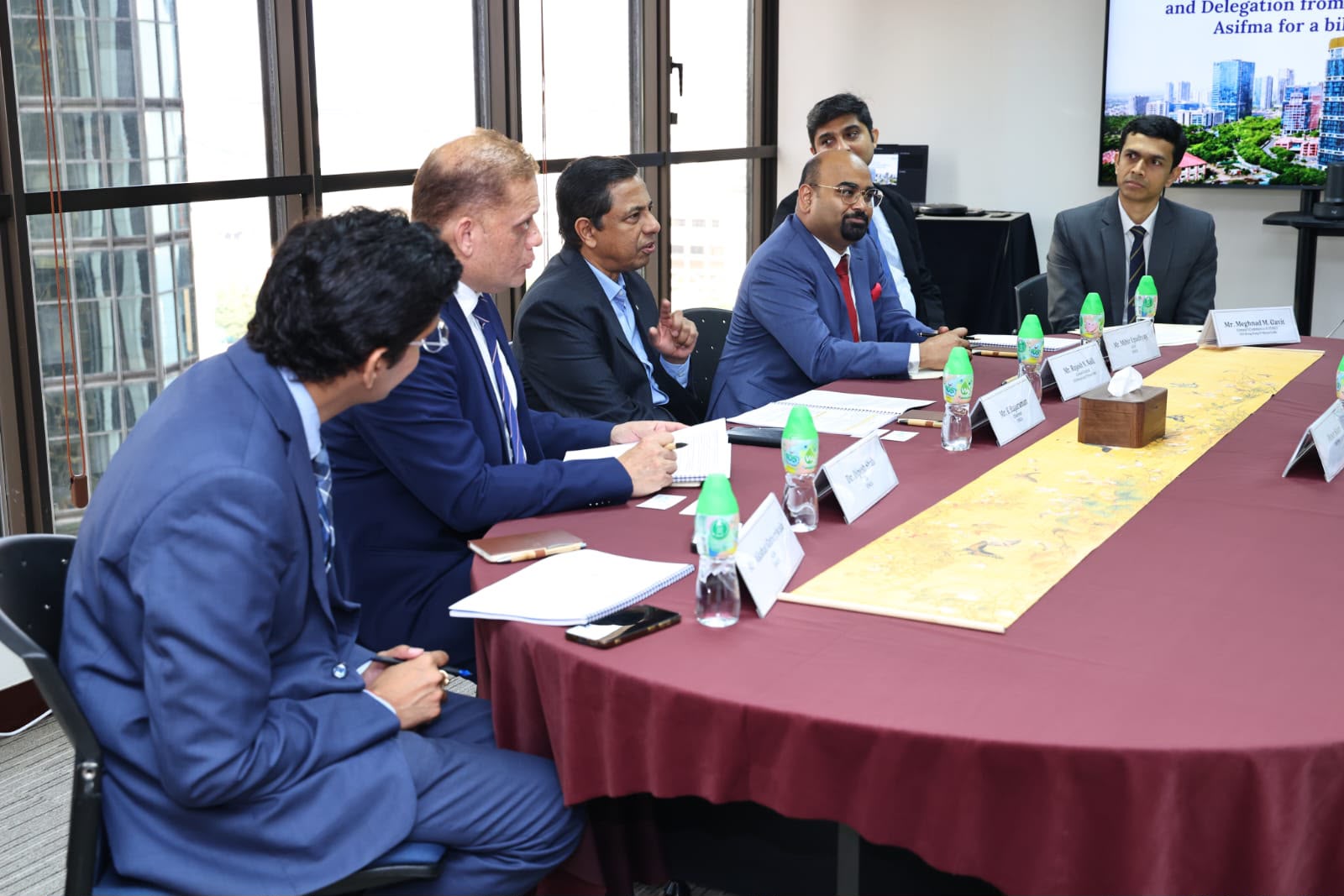The Chairperson IFSCA Sh K Rajaraman and the delegation from IFSCA held a bilateral discussion with representatives of ASIFMA (Asia Securities Industry and Financial Markets Association).