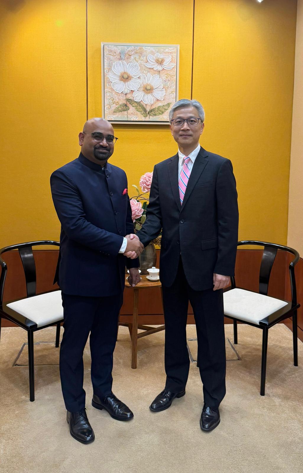 Consul General's meeting with Mr Joseph Siu, Hon'ble Director of Protocol of the Government of the Hong Kong SAR