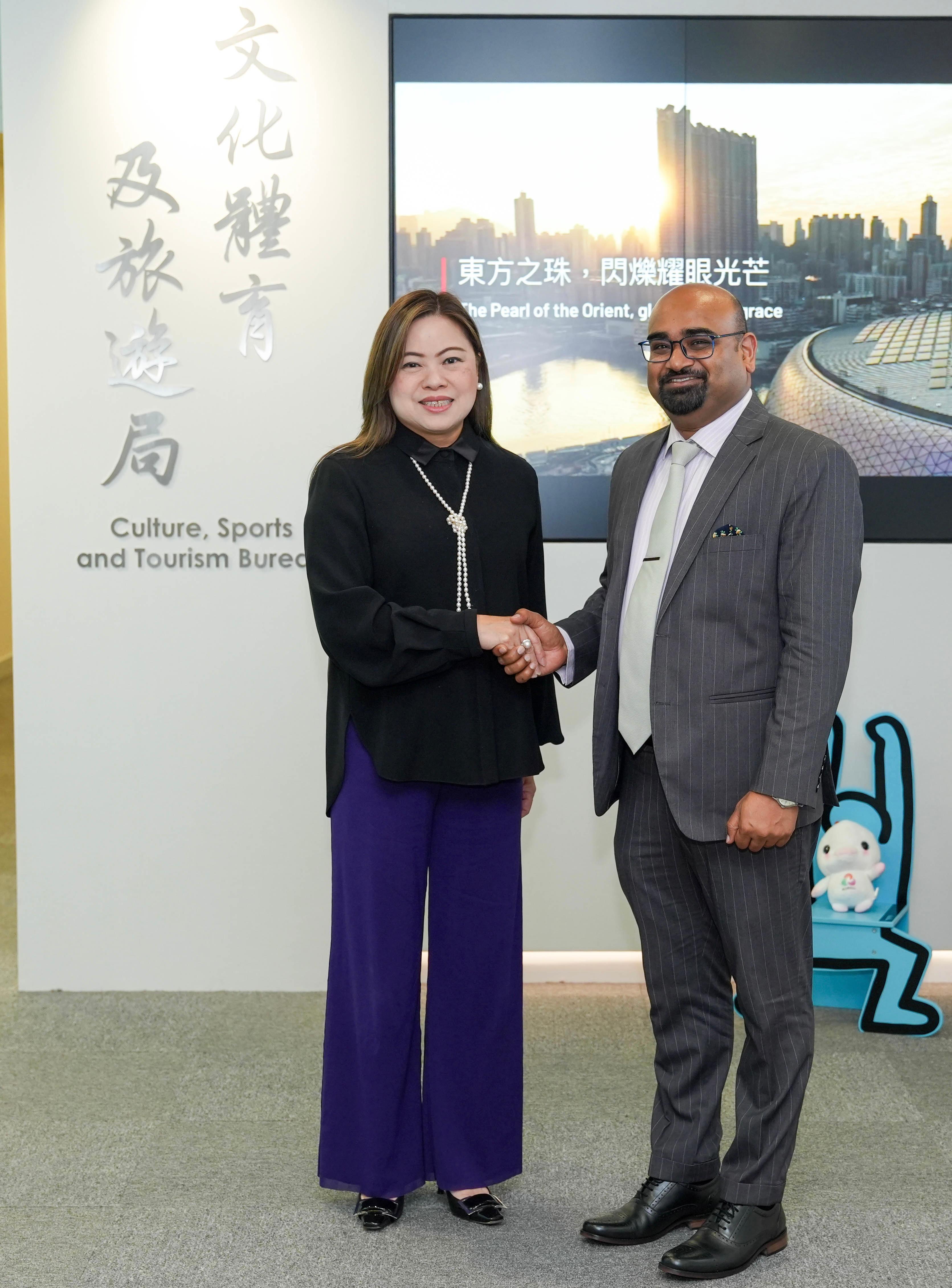 Consul General's meeting with Ms. Rosanna Law, Hon'ble Secretary for Culture, Tourism and Sports of the Government of the Hong Kong SAR