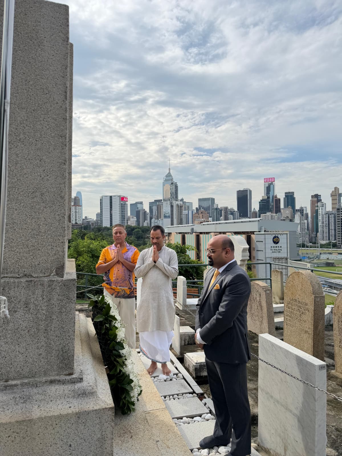 Tribute at the Indian Soldiers War Memorial at Hindu Temple to commemorate Kargil Vijay Diwas